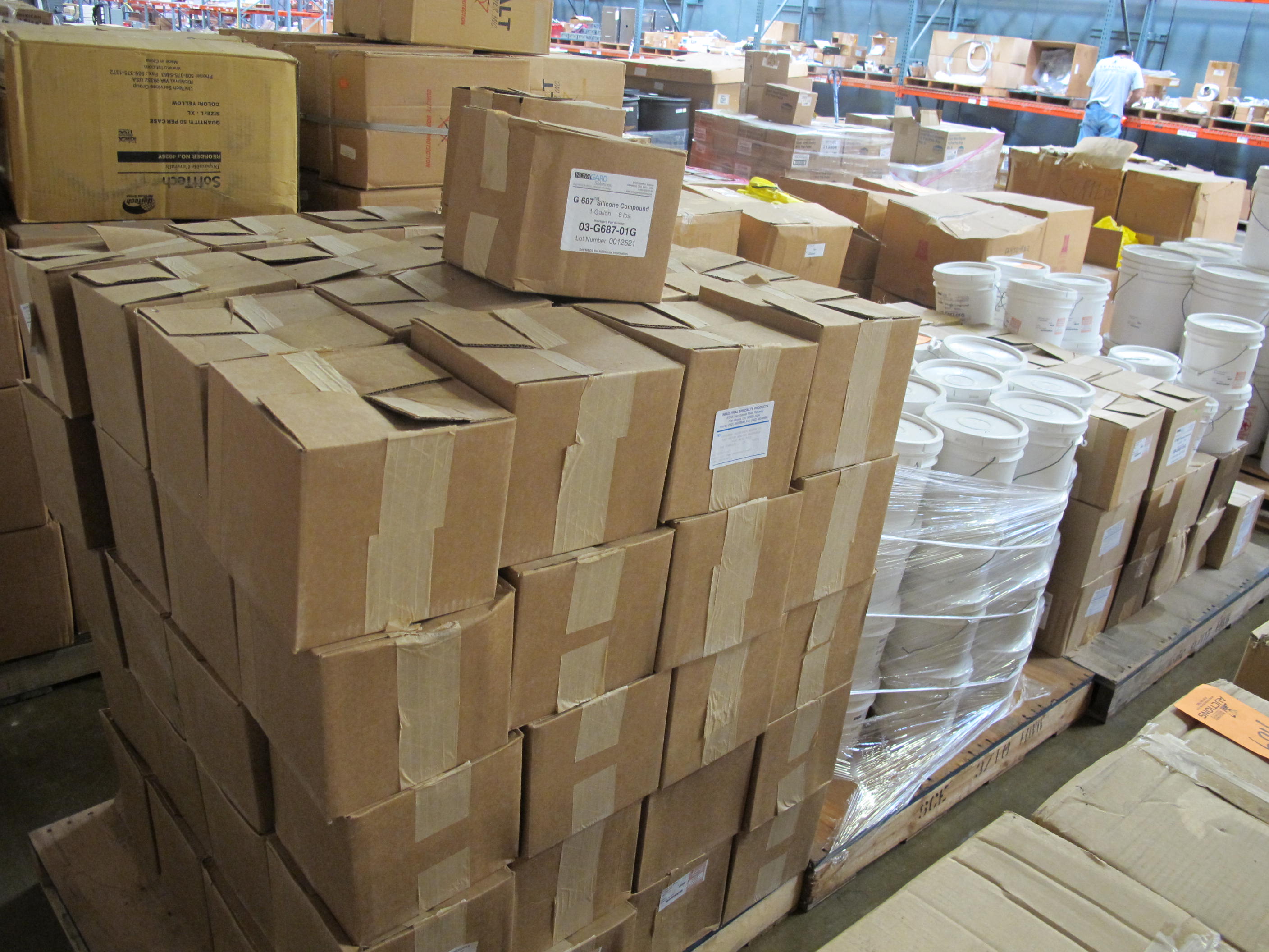 (214 1 GALLON CONTAINERS) NOVAGARD SOLUTIONS G 687, SILICONE COMPOUND. LOADING & HANDLING FEE $15-4101